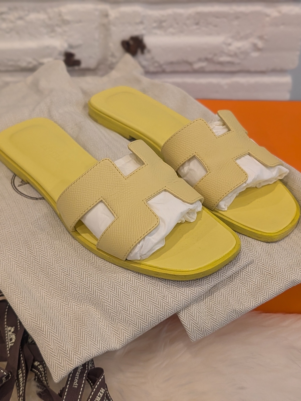 Authentic Hermès Oran Sandals - Stunning Lime Yellow - Size 37.5